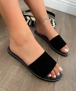 LaModishBoutique Rylee Sandals - Black New Arrivals